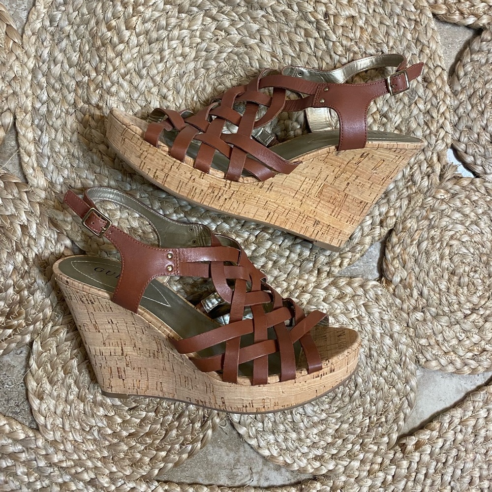 NWOB WOMENS GUESS BROWN LEATHER CORK WEDGES sz 11